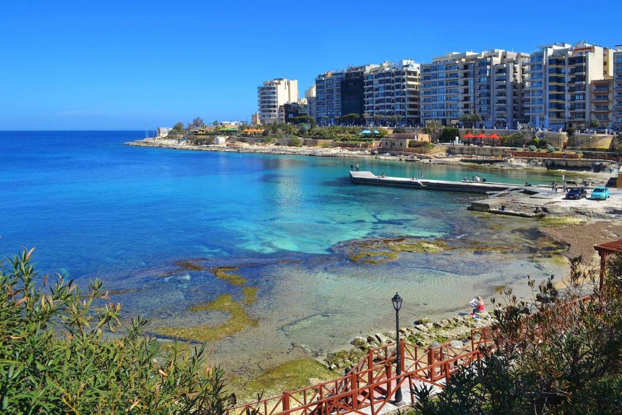 Gorgeous Apartment With Terrace In Fort Cambridge, Pool Sliema Dış mekan fotoğraf